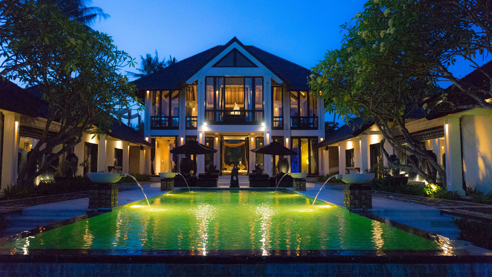 The Ylang Ylang - Queenly Facade